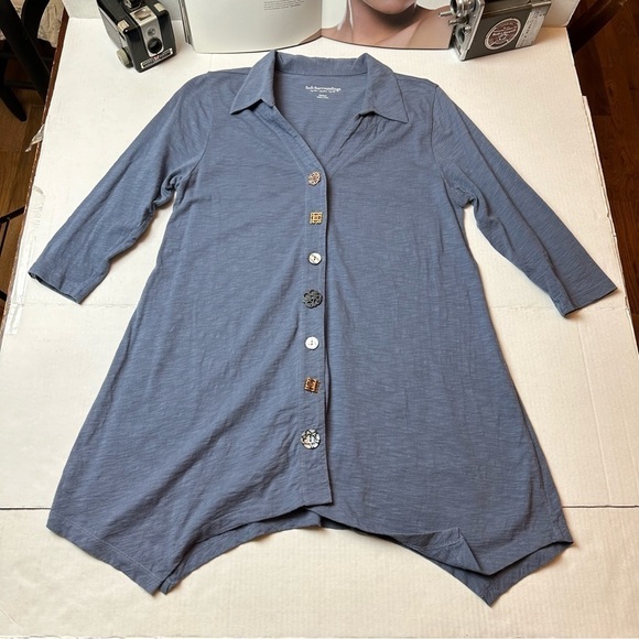 Soft Surroundings button up lagenlook - Picture 1 of 9